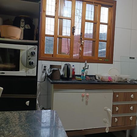 Alemoa House 01 Hotel ฟลอเรียนอโปลิส ภายนอก รูปภาพ